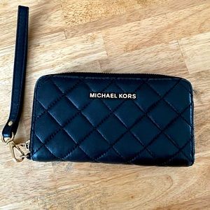 Michael Kors wristlet
